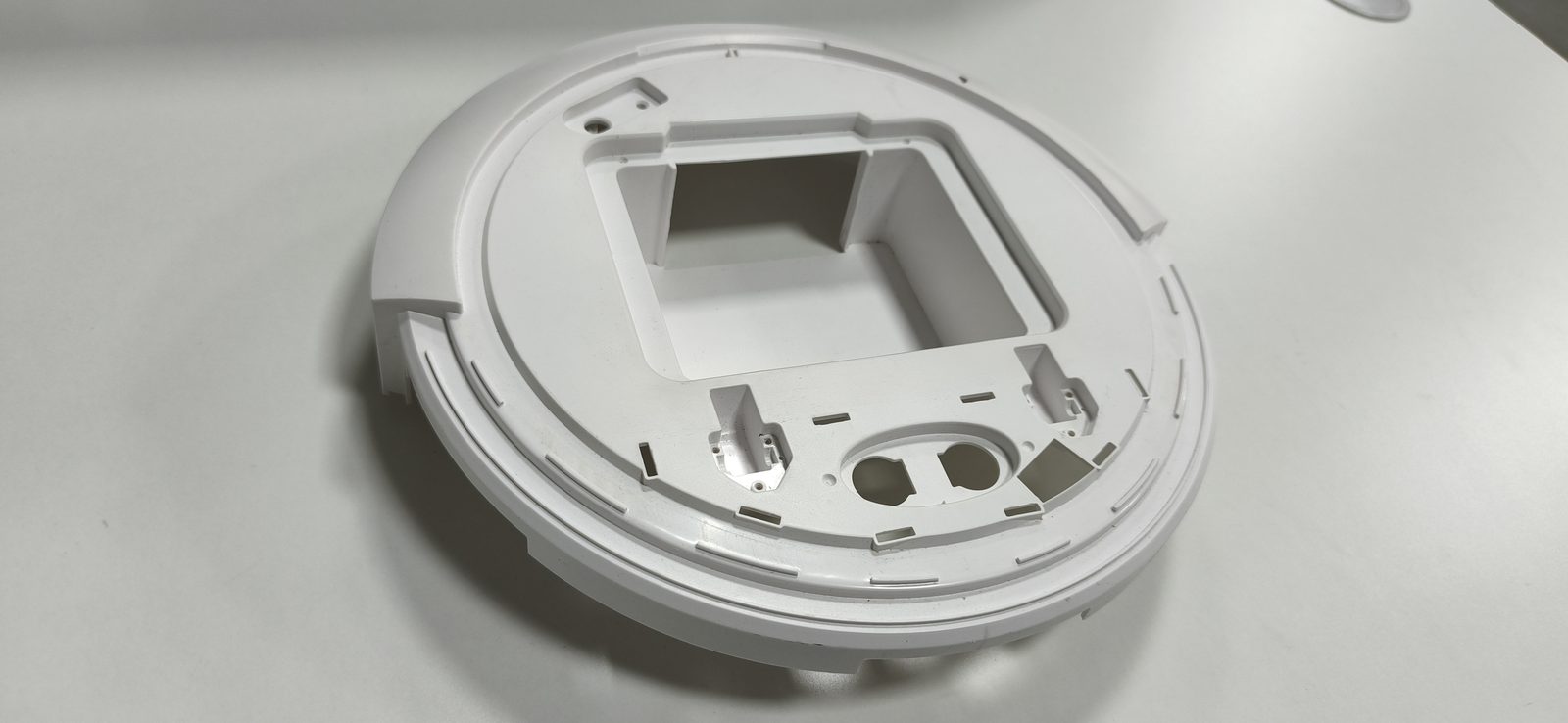 Robot vacuum cleaner housing, 45 degree view